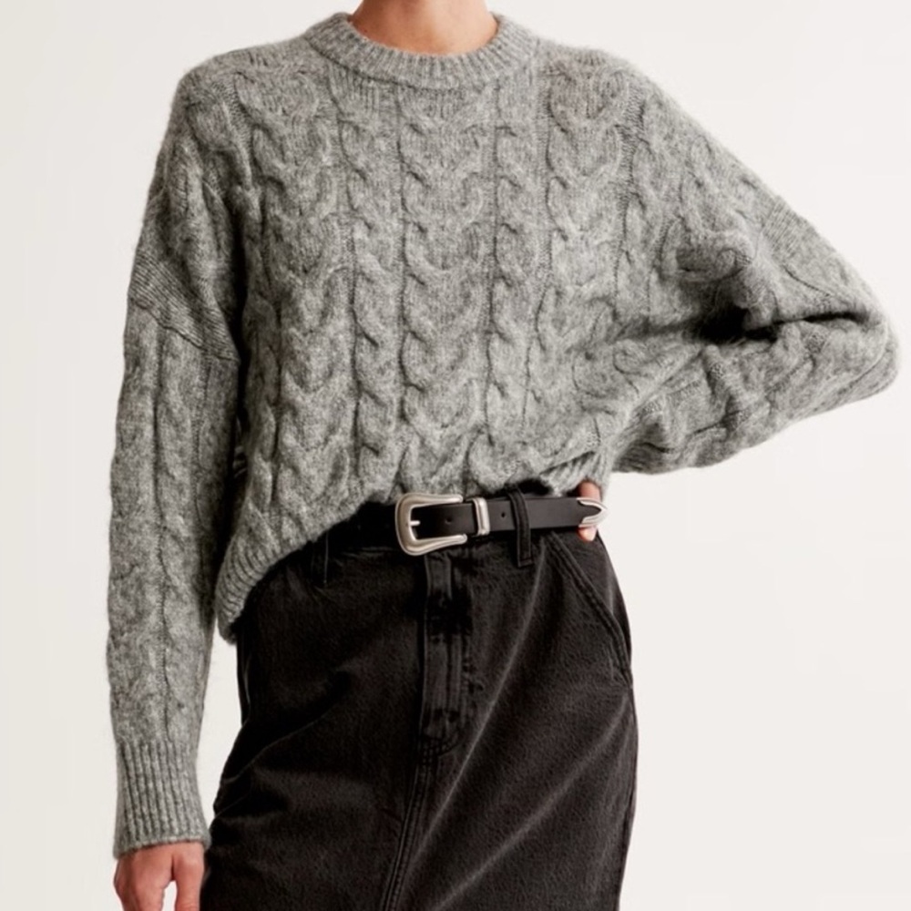 Abercrombie Soft Cable Knit Crewneck Sweater - Gray